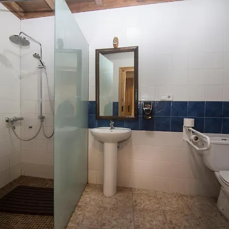 Vandrarhem A Reboleira - Casa Nunez